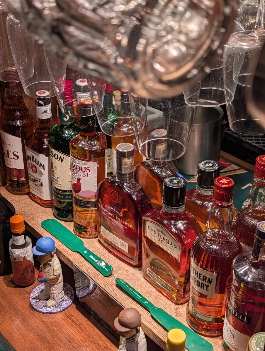 Inside The Cricketers Inn